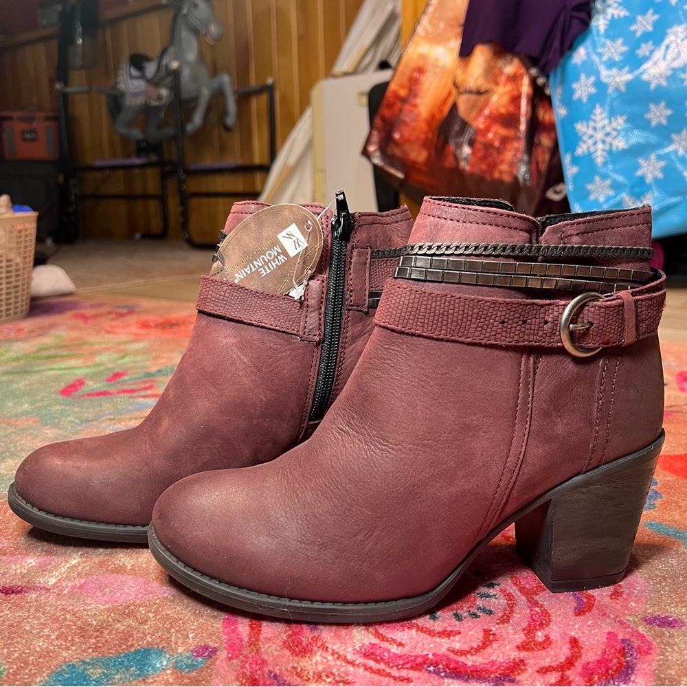 WHITE MOUNTAIN MAYFLOWER LEATHER ANKLE BOOTS SIZE 9 NEW